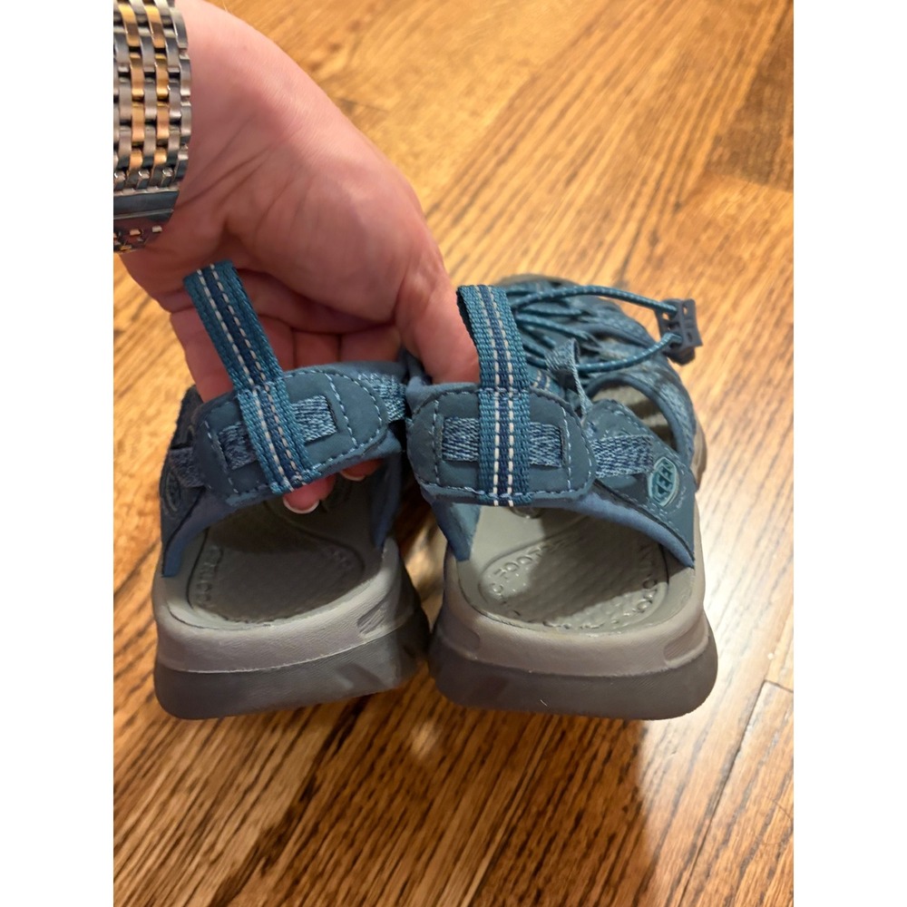 NEW Keen | Women's Whisper Sandals in Smoke Blue Sz 6.5 1022810 - Picture 4 of 6